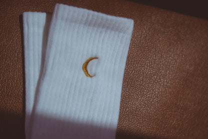 Moon Landing Embroidered Socks – Everyday Comfortable Casual Socks Violet Apollo