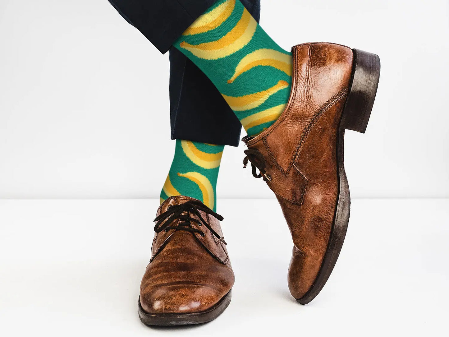 Sick Socks – Bananas – Favorite Foods Casual Dress Socks – Premium Dress Socks for Office & Formal Wear Fuchsia Thrace